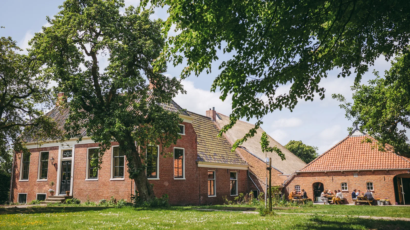 Op Maarhuizen - daar groeit en bloeit een wonderland, congreslocatie in Winsum